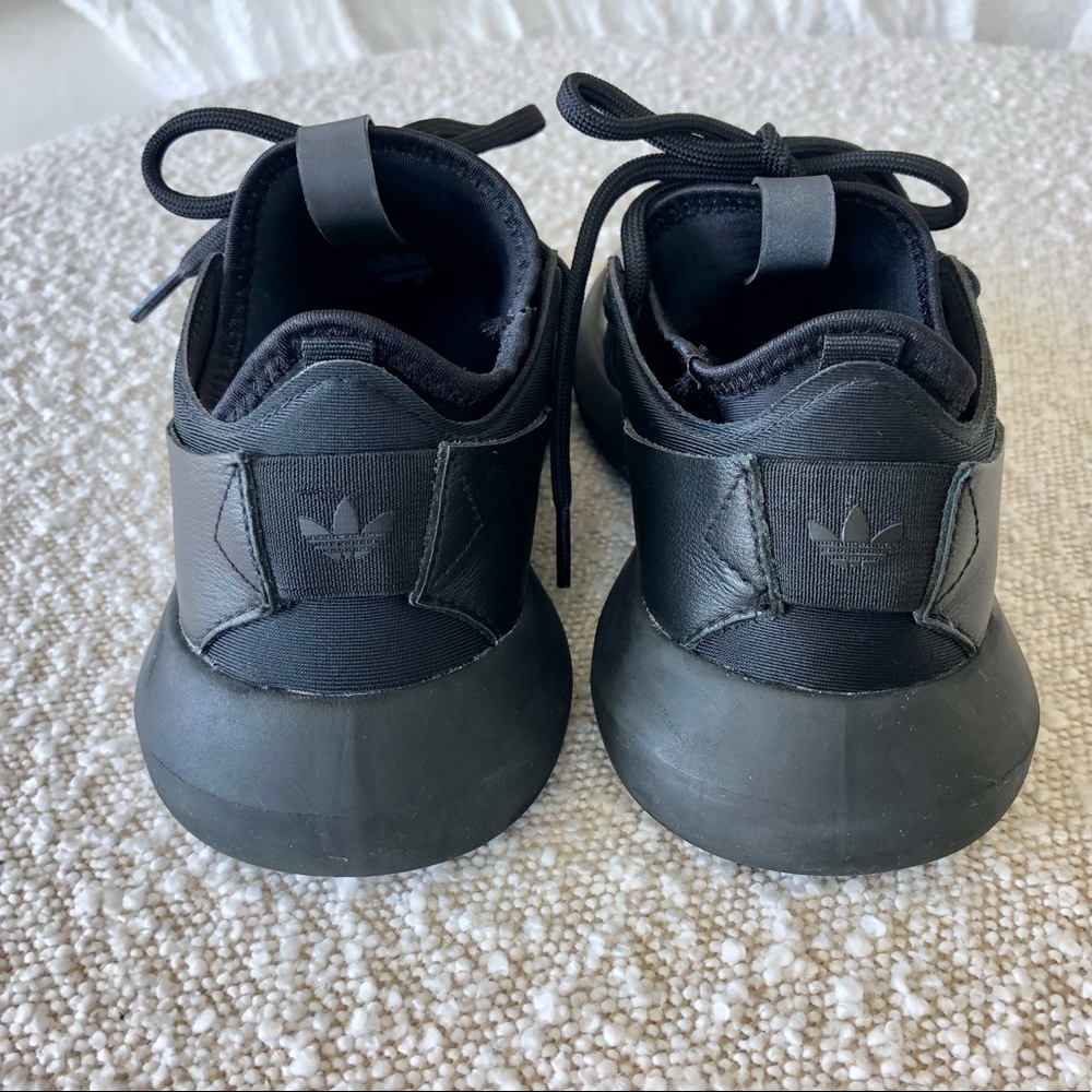 Adidas black sneaker size 6.5 7 - Picture 4 of 8